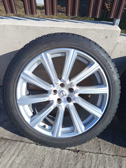 Jante volvo xc90 cu anvelope iarnă