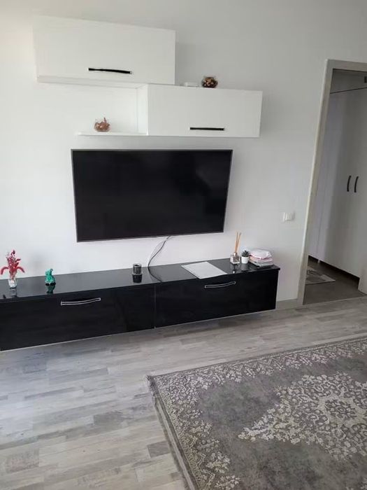 Închiriez apartament 2 camere