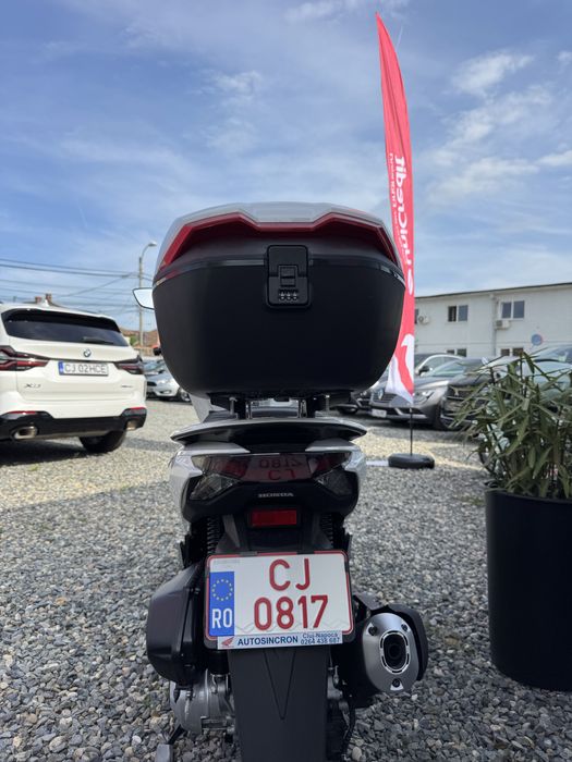 Top case Top X cu cifru  pt Honda PCX - 32 litri ( nou )