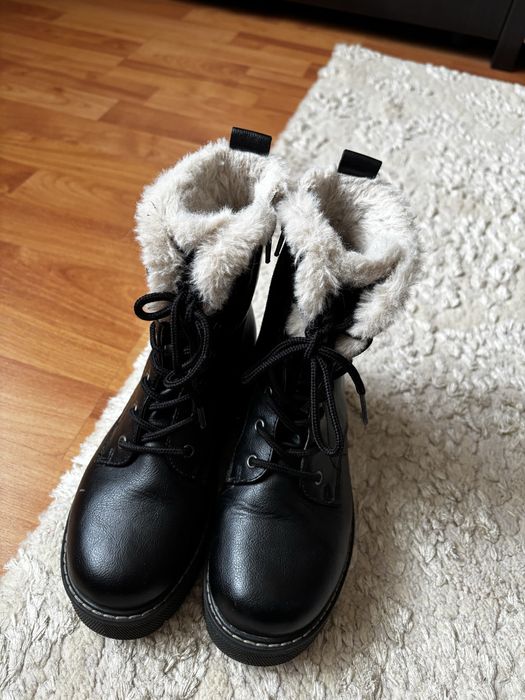 Ghete fete Graceland marimea 31, pret 30 lei