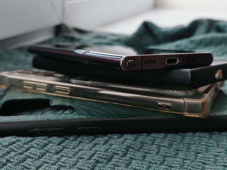 Samsung s22ultra | Burgundy