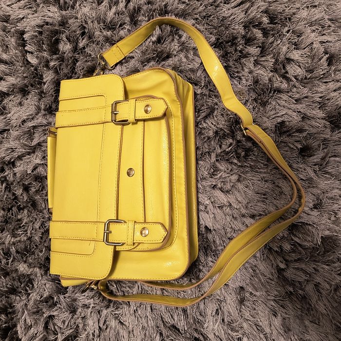 Geantă de umăr Accessorize galbenă, nouă