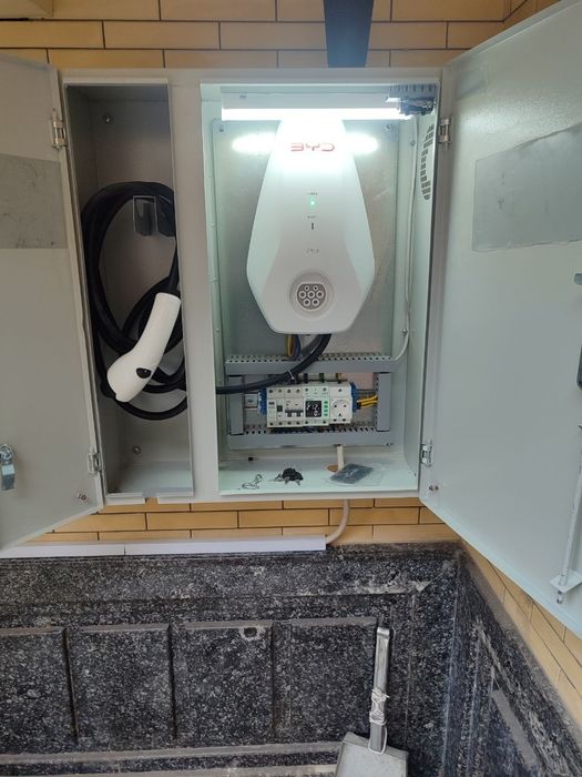 Установка зарядного устройства 7кв- 2kw для  электромобилья