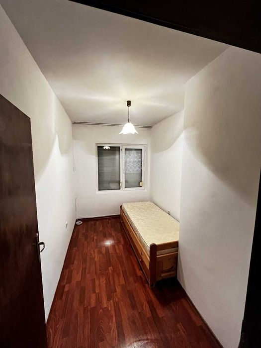 Дава се под наем Тристаен апартамент в Пазарджик, Център - 60 кв.м за 280.5 € - Снимка #4