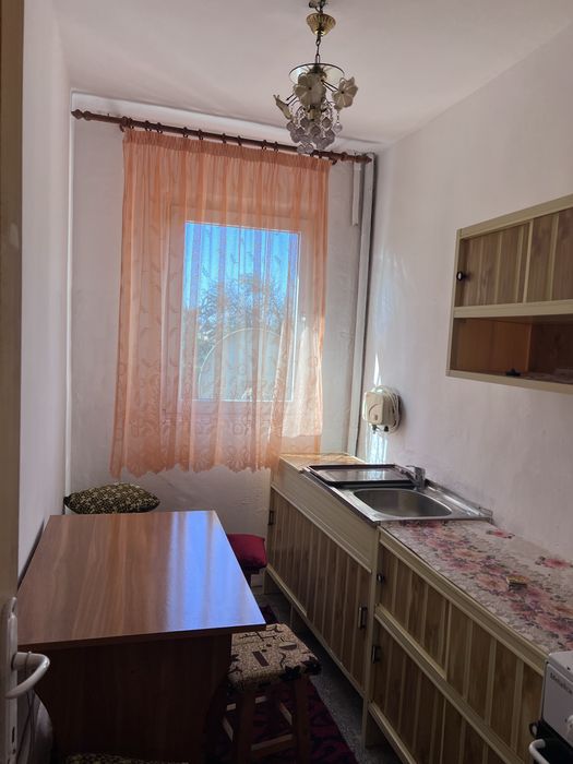 Apartament 3 camere-  Bailesti