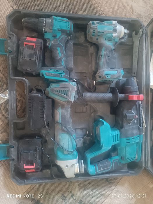 Набор инструментов 4 в 1