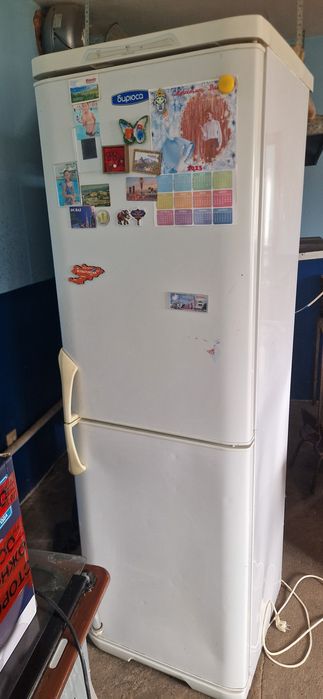 Продам холодильник