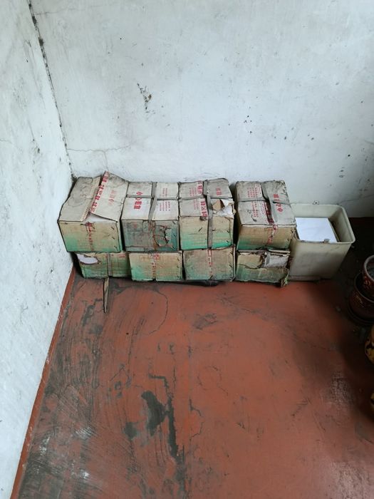 Плитка кафельная.