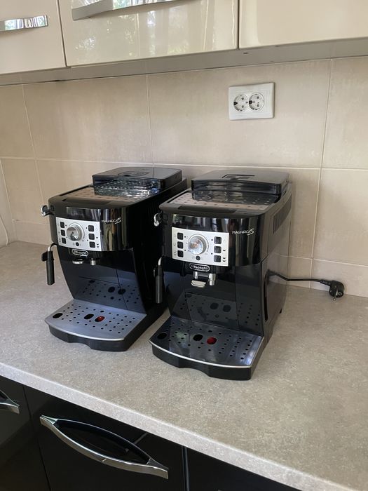 Espressor expressor aparat de cafea delonghi magnifica s garantie