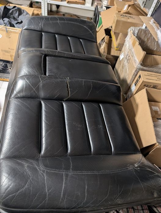 Продам кожаные сиденья 124 электро