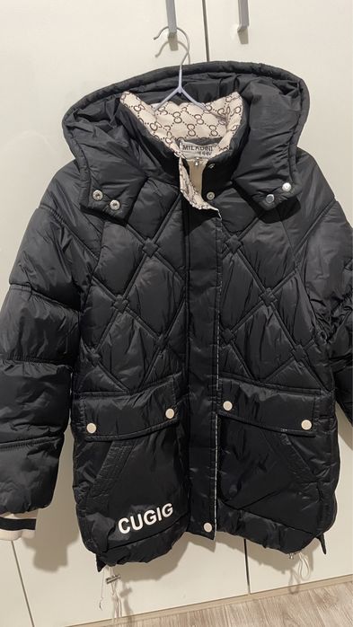 Куртка демисезонная на девочку 9-10 лет