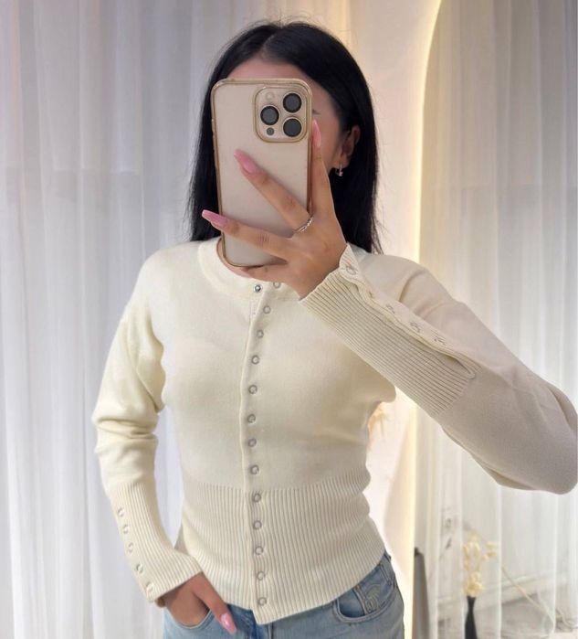 Трендовый кофта приталенный