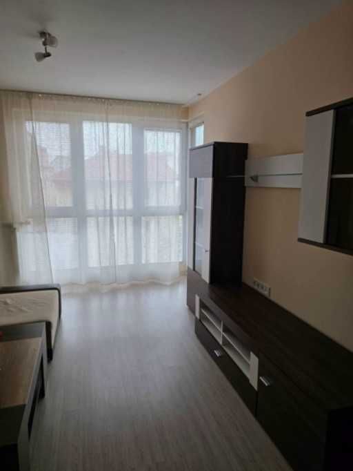 Дава се под наем Двустаен апартамент в София, Надежда 3 - 57 кв.м за 577.32 € - Снимка #1