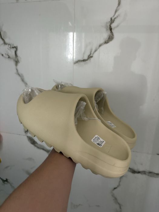 Yeezy slides bone papuci
