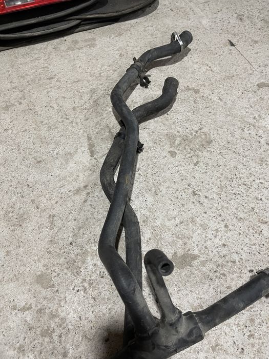 Патрубок на BMW e34