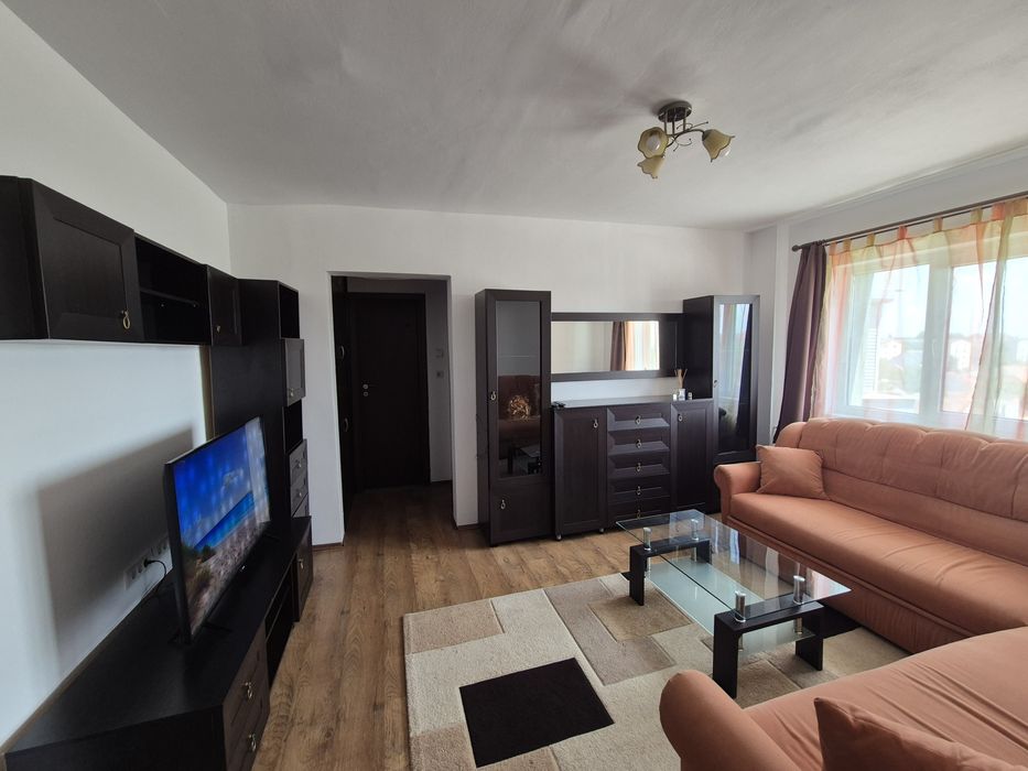 Proprietar închiriez apartament 3 camere Calea Sagului
