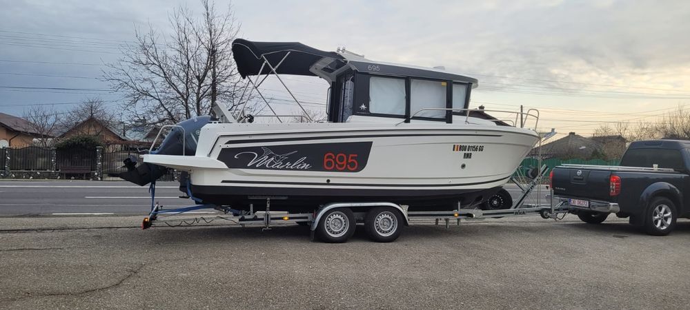 JEANNEAU Merry  Fisher 695 Marlin