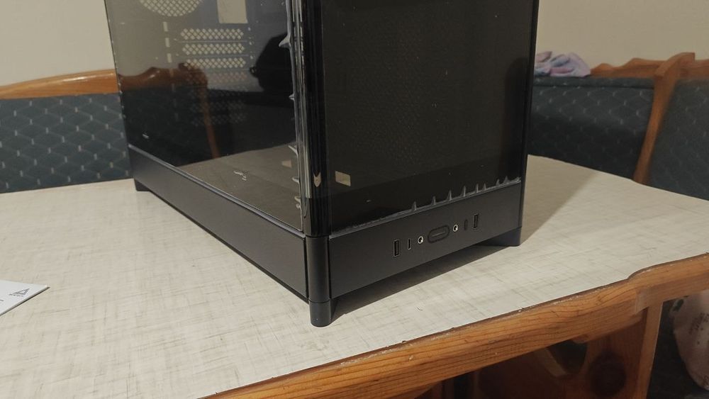 Корпус Montech hs02 новый!