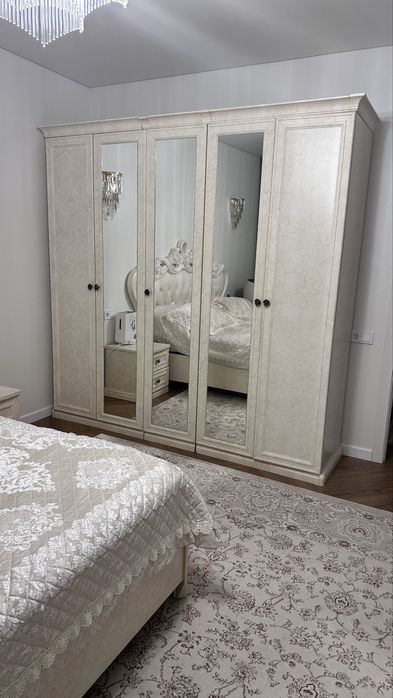 Спальный гарнитур