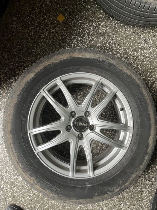 Джанти 7Jx17H2 с летни гуми Мишелин 235/60/17