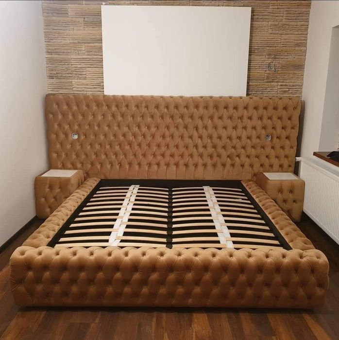 Pat dormitor tapitat model chesterfield