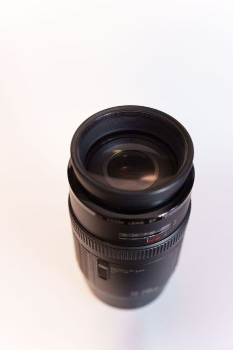 Canon EF 70-210, f4, macro