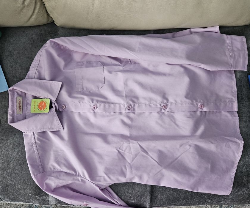 Vând cămăși noi, băieți, 12 ani