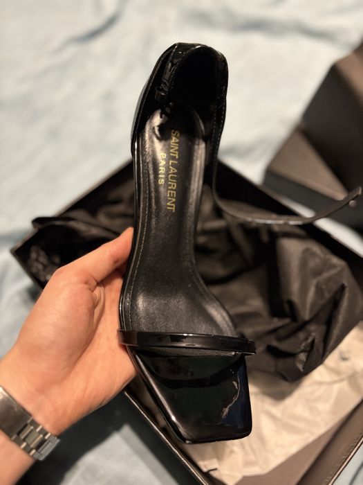 Дамски токчета.