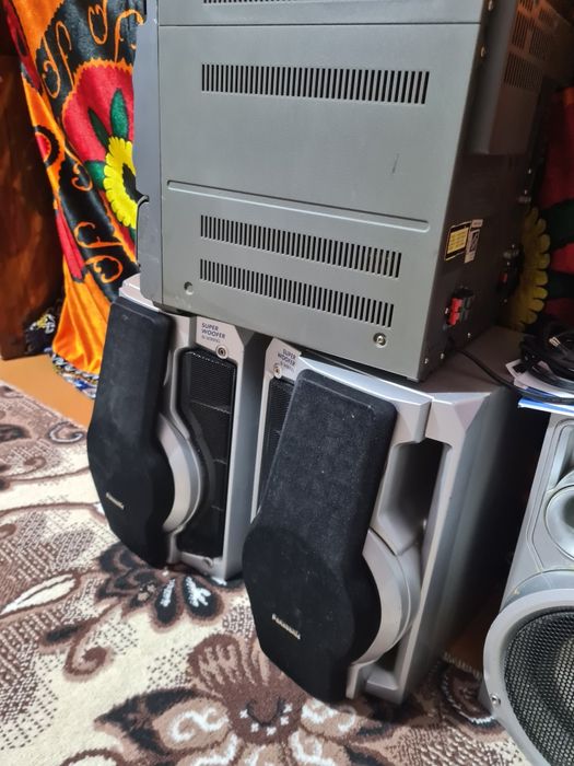 Музыкальный центр сотилади