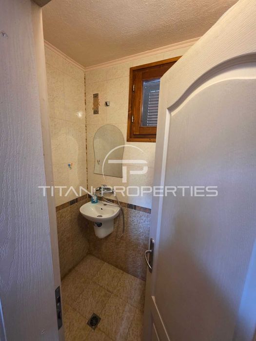 Двуетажна къща в Цигов чарк