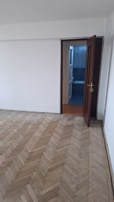 Apartament 2 camere semidecomandat English Park