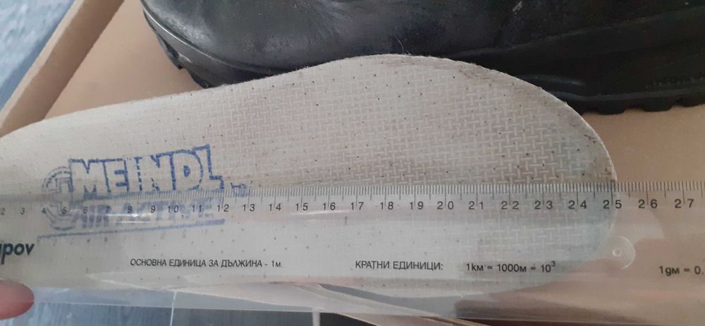 Туристически обувки Meindl N:38