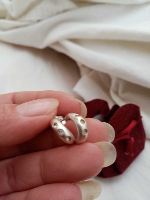 Сребърни обеци с подаръчна кесиййка