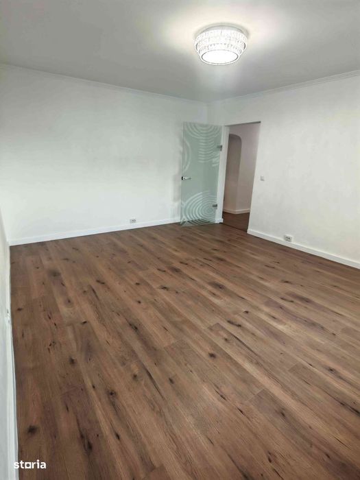 Decebal - Apartament 4 camere / Renovat complet/ Decomandat