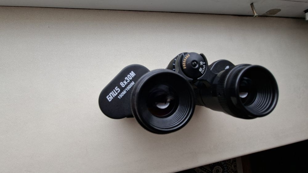 Бинокль новый продам