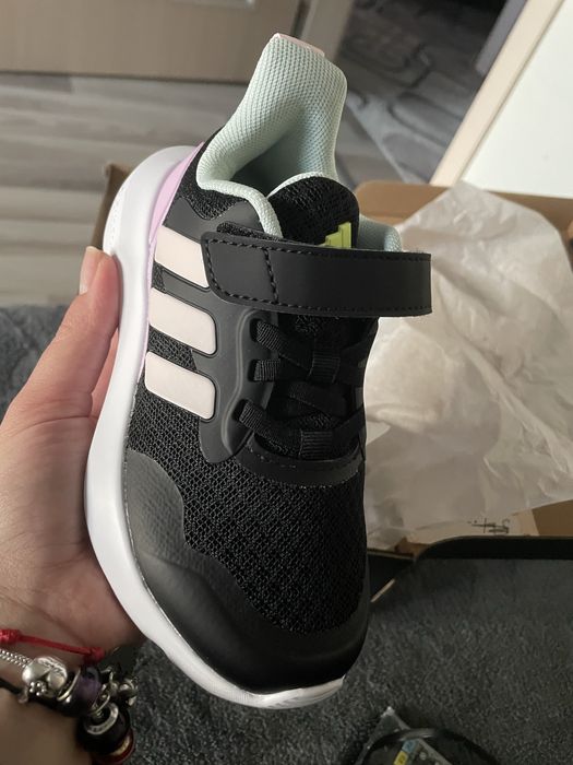 Адидас маратонки за момиче adidas