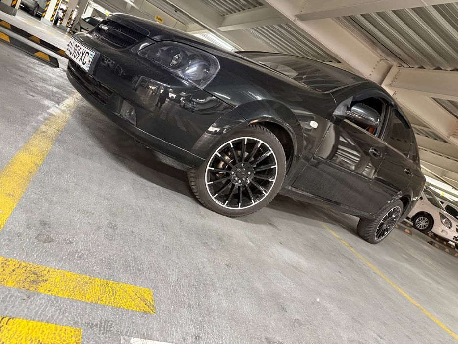 Lasetti 1,8 2012 srochna