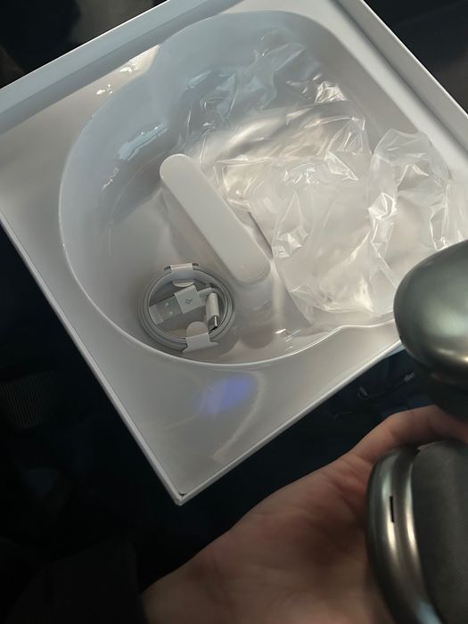 Наушники airpods max новые