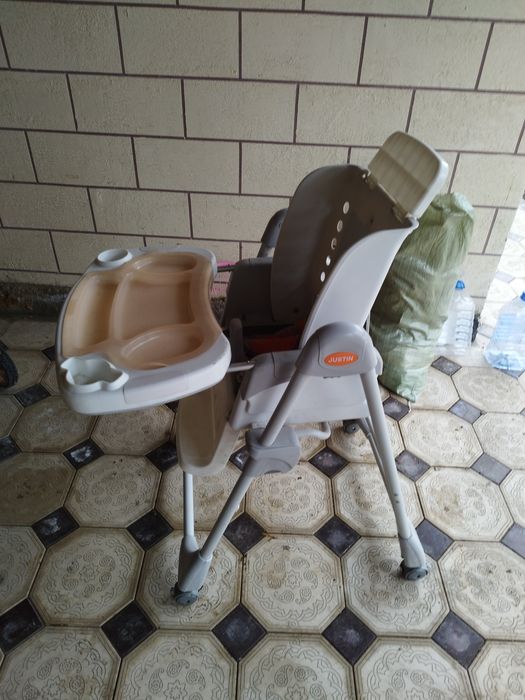 Детский стул для кормления