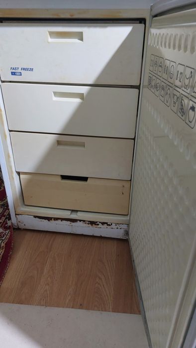 Ladă frigorifică 4 nivele