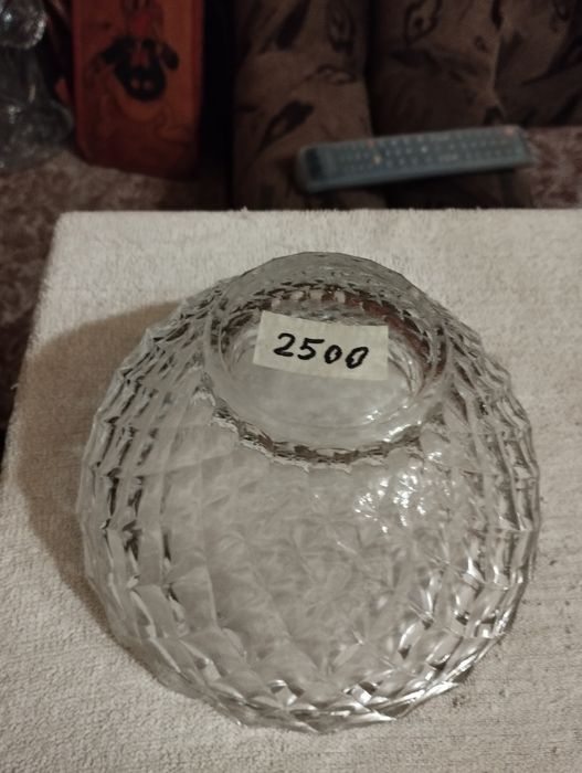 Вазы стеклянные продам