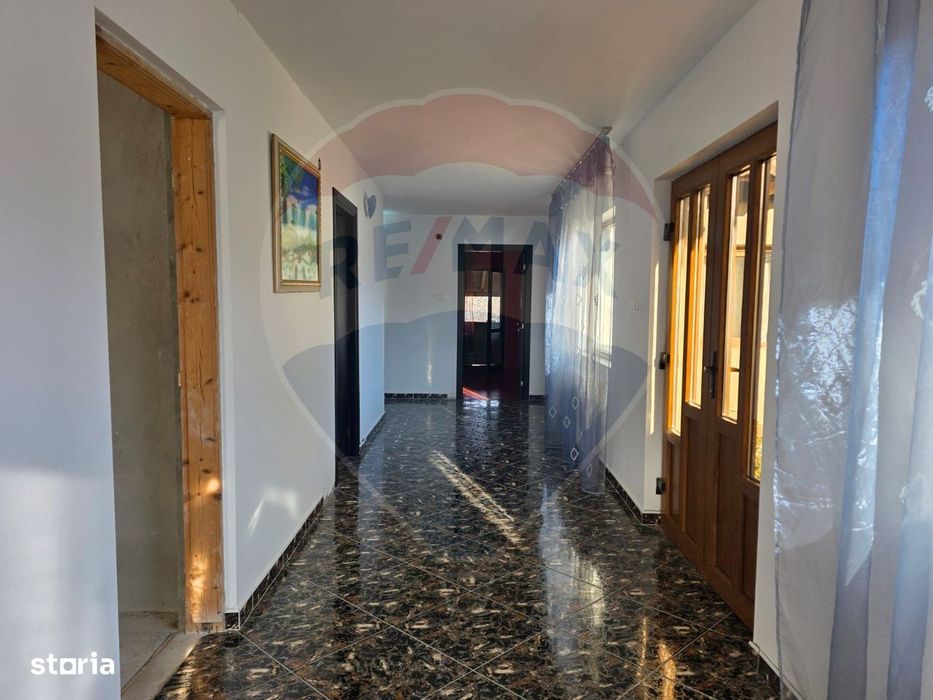 De vanzare casa solida cu teren generos si acces facil Lespezi Bacau