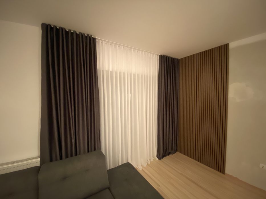 Montator tapet  sine perdele rolete jaluzele