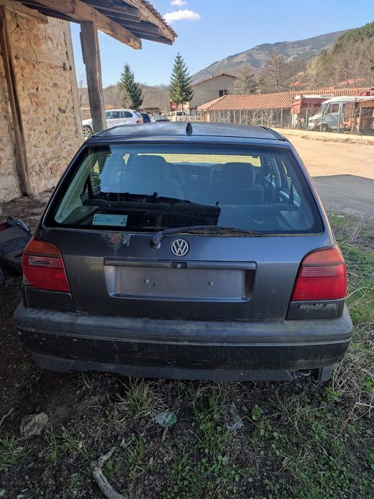 • VW GOLF 3 (1.6  бензин 75кс. 93г.)  на ЧАСТИ също така венто и поло