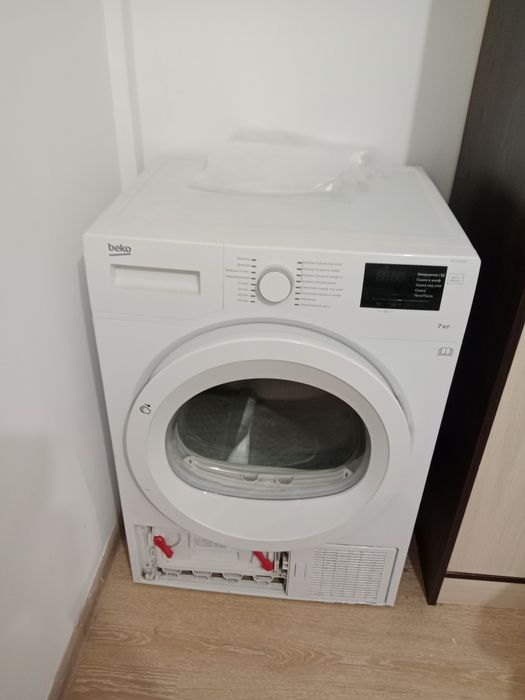 Продается шифоньер, кровать,