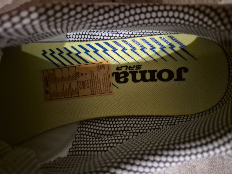 Маратонки за футбол