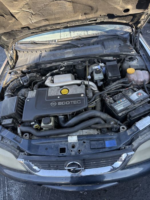 Опел Вектра Б 2.0dti 101кс НА ЧАСТИ