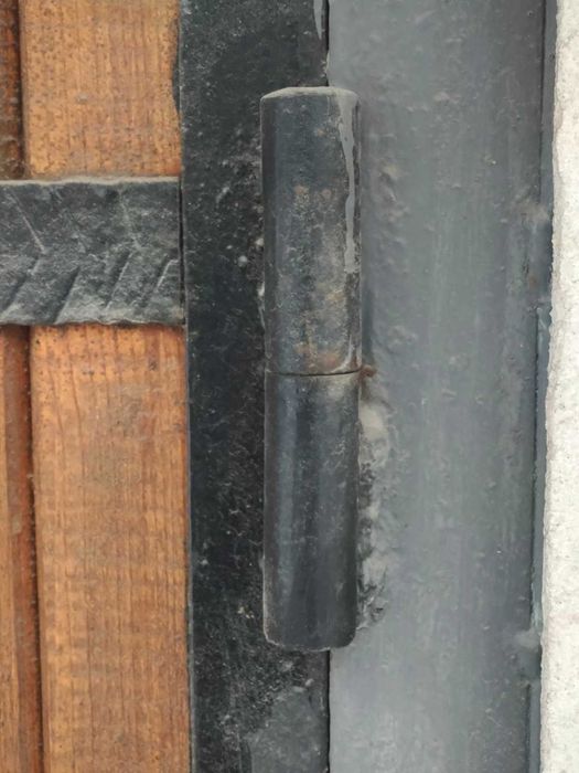 Гаражна врата - двукрила