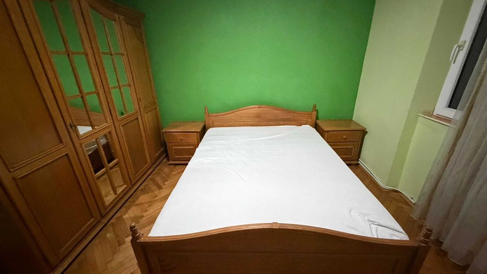 Set Complet Mobilier Dormitor (Pat, Dulap, Comodă + Saltea)