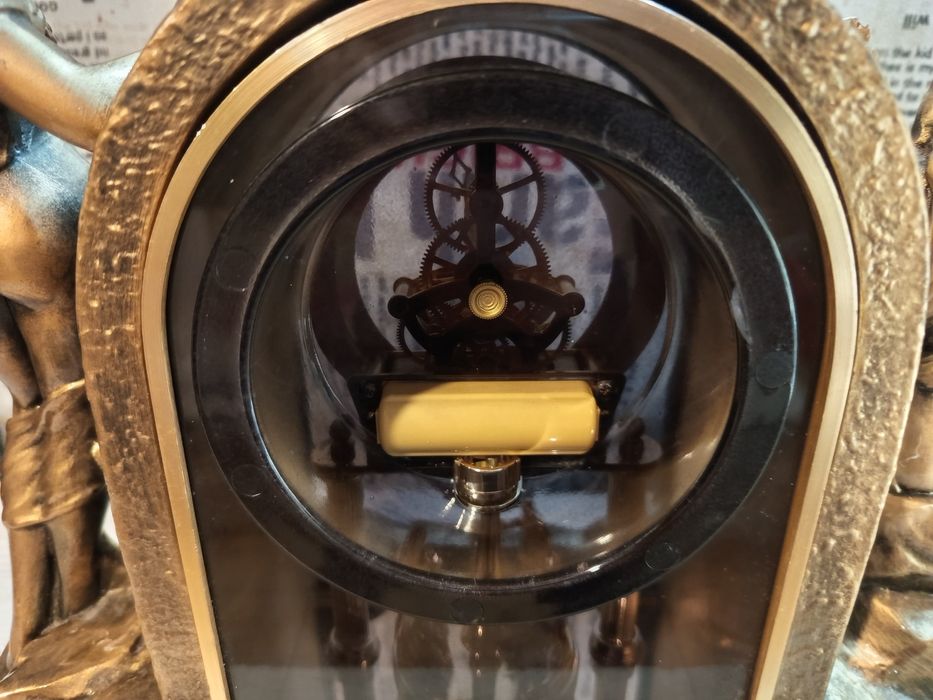 Настолен/Каминен Часовник